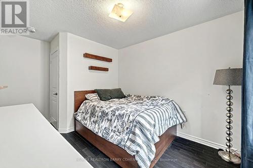 21 Meadowcreek Road, Caledon, ON - Indoor Photo Showing Bedroom
