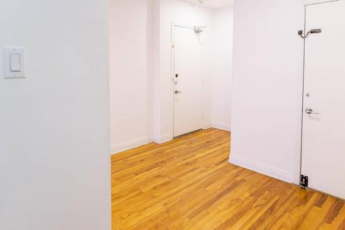 Bedroom - 14-3485 Av. Ellendale, Montréal (Côte-Des-Neiges/Notre-Dame-De-Grâce), QC - Indoor Photo Showing Other Room