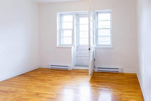 Bedroom - 12-3485 Av. Ellendale, Montréal (Côte-Des-Neiges/Notre-Dame-De-Grâce), QC - Indoor Photo Showing Other Room