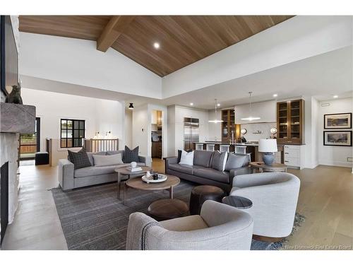 17 Blake Crt, Fredericton, NB 