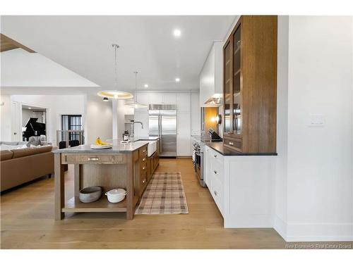 17 Blake Crt, Fredericton, NB 