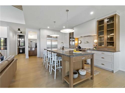 17 Blake Crt, Fredericton, NB 