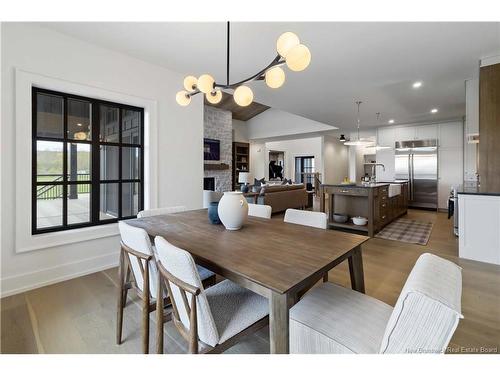 17 Blake Crt, Fredericton, NB 