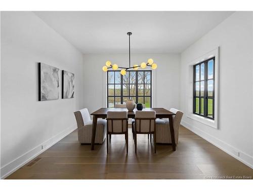 17 Blake Crt, Fredericton, NB 