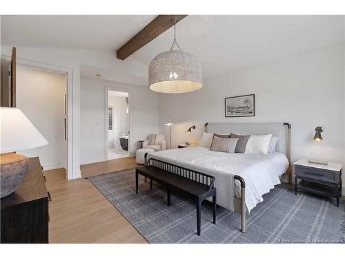 17 Blake Crt, Fredericton, NB 