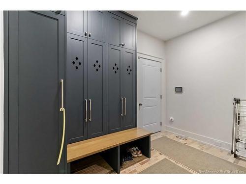 17 Blake Crt, Fredericton, NB 