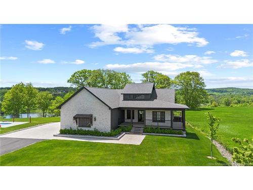 17 Blake Crt, Fredericton, NB 