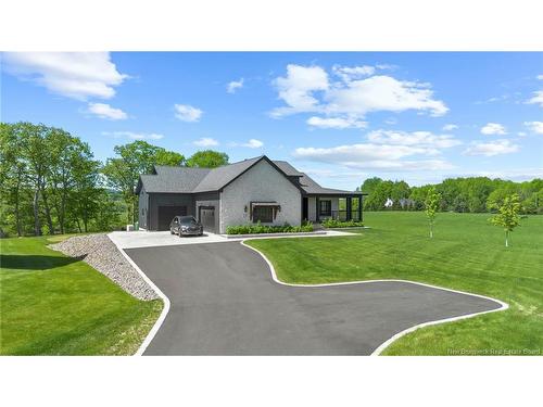 17 Blake Crt, Fredericton, NB 