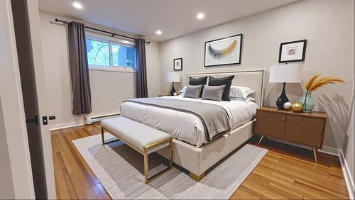 Bedroom - 2-3485 Av. Ellendale, Montréal (Côte-Des-Neiges/Notre-Dame-De-Grâce), QC - Indoor Photo Showing Bedroom