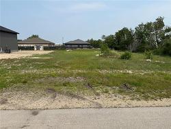 242 Fourth ST  Teulon, MB R0C 3B0