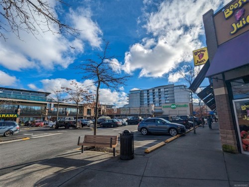 414-767 Tyee Rd, Victoria, BC - Outdoor