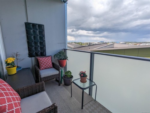 414-767 Tyee Rd, Victoria, BC - Outdoor With Balcony With Exterior