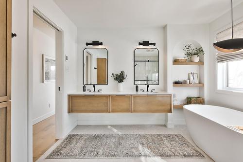 Salle de bains attenante à la CCP - 244 8E Avenue, Richelieu, QC - Indoor Photo Showing Bathroom