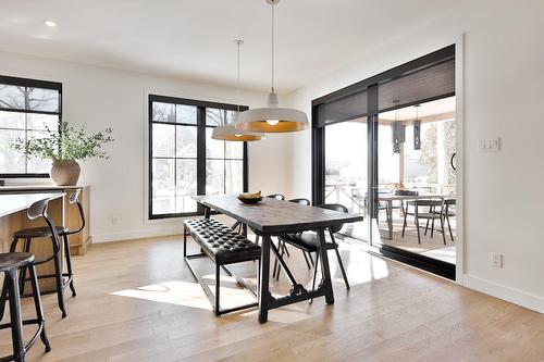 Salle à manger - 244 8E Avenue, Richelieu, QC - Indoor Photo Showing Dining Room
