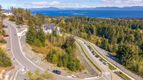 5000 Broad Ridge Pl, Lantzville, BC 