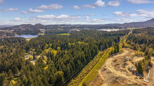 5000 Broad Ridge Pl, Lantzville, BC 