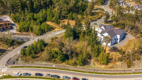 5000 Broad Ridge Pl, Lantzville, BC 