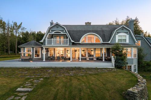 Face arrière - 41 Ch. De La Baie, Magog, QC - Outdoor With Deck Patio Veranda With Facade