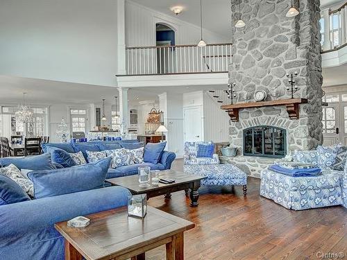 Salon - 41 Ch. De La Baie, Magog, QC - Indoor Photo Showing Living Room With Fireplace