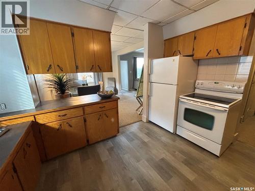 101 32Nd Street W, Saskatoon, SK - Indoor Photo Showing Kitchen