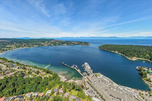 1790 Waddington Rd, Nanaimo, BC 