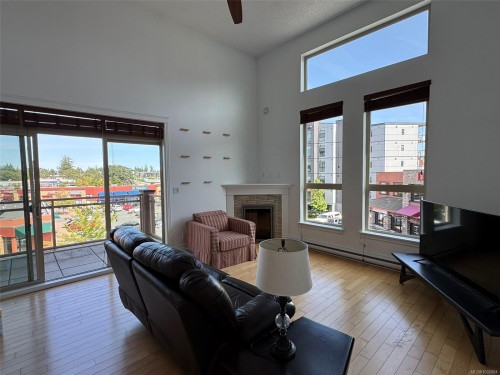 307-751 Goldstream Ave  Langford, BC V9B 2X4