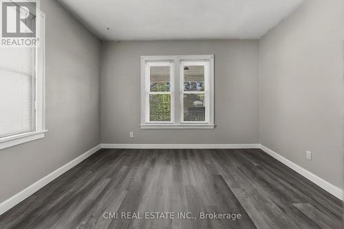 433 Lydia Street, Sarnia, ON - Indoor Photo Showing Other Room