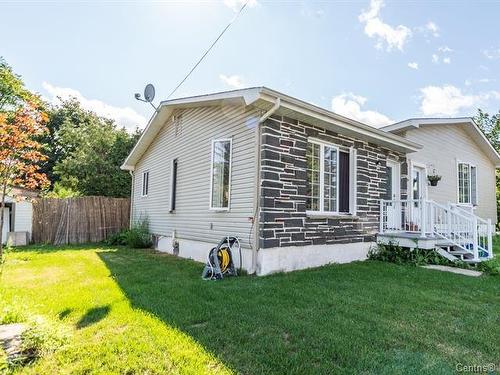 Frontage - 24  - 24A 24E Avenue N., Bois-Des-Filion, QC - Outdoor