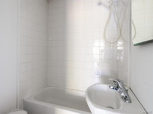 Bathroom - 24  - 24A 24E Avenue N., Bois-Des-Filion, QC - Indoor Photo Showing Bathroom