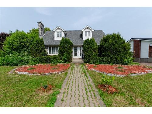 37 Gaston CRES  Moncton, NB E1A 5A2