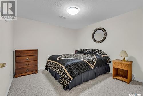 922 Braeside Place, Saskatoon, SK - Indoor Photo Showing Bedroom