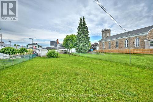 9 Pine Street S, Thorold (Thorold Downtown), ON - Outdoor