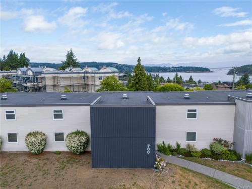 700 Poplar St, Nanaimo, BC - Outdoor With Body Of Water