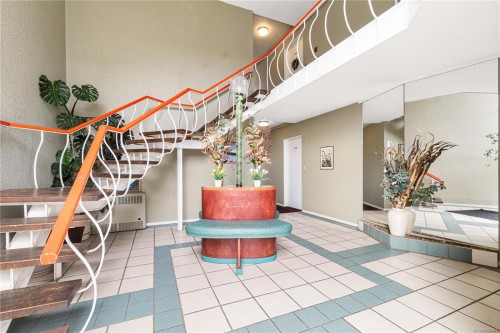 700 Poplar St, Nanaimo, BC - Indoor Photo Showing Other Room