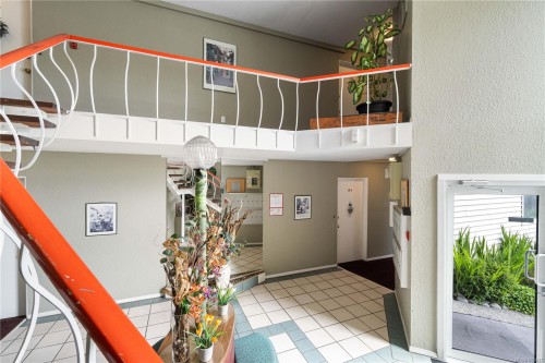 700 Poplar St, Nanaimo, BC - Indoor