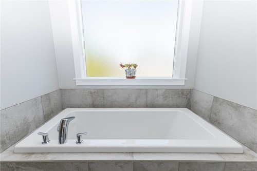 188 Vermont Dr, Campbell River, BC 