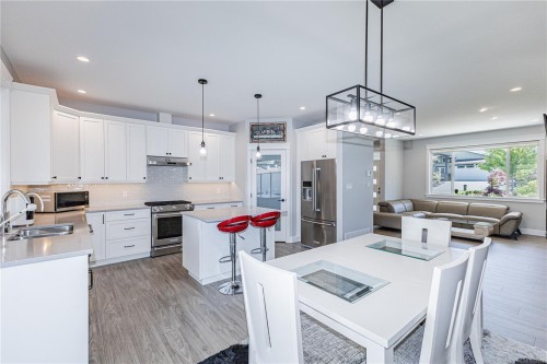 188 Vermont Dr, Campbell River, BC 