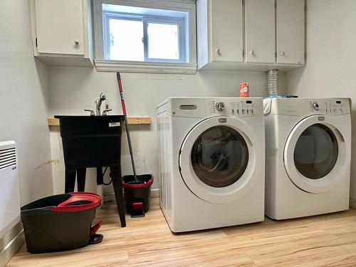 Laundry room - 195 Rue Pinder O., Rouyn-Noranda, QC - Indoor Photo Showing Laundry Room