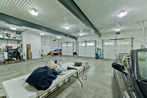 Garage - 357 Rg Beau-Lac, Stratford, QC - Indoor Photo Showing Garage
