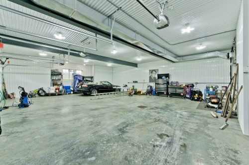 Garage - 357 Rg Beau-Lac, Stratford, QC - Indoor Photo Showing Garage