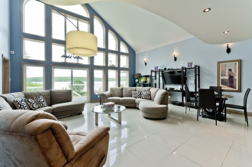 Salle familiale - 357 Rg Beau-Lac, Stratford, QC - Indoor Photo Showing Living Room