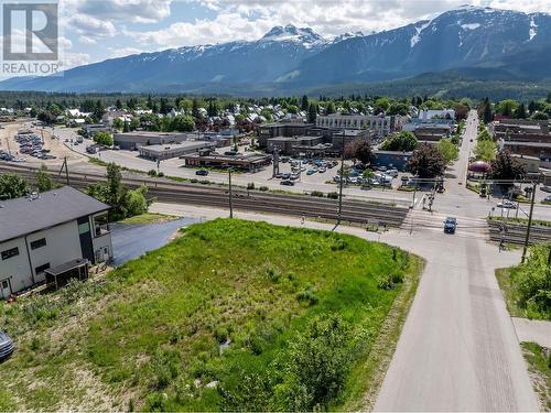 98 Track Street, Revelstoke, BC 