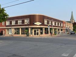 555  - 557 Rue St-Jean  Drummondville, QC J2B 5L9