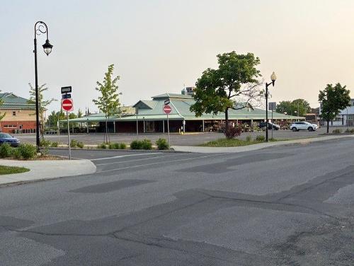 À proximité - 555  - 557 Rue St-Jean, Drummondville, QC - Outdoor