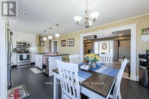 3252 15Th Side Road, New Tecumseth, ON - Indoor Photo Showing Dining Room