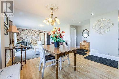 3252 15Th Side Road, New Tecumseth, ON - Indoor Photo Showing Dining Room