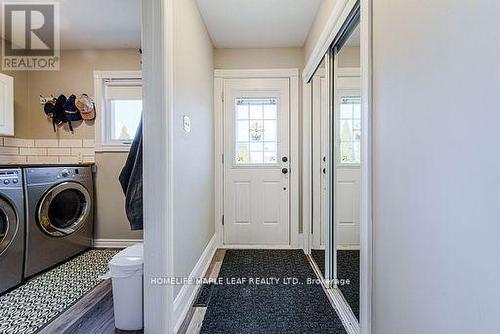 3252 15Th Side Road, New Tecumseth, ON - Indoor Photo Showing Laundry Room
