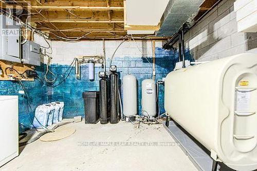 3252 15Th Side Road, New Tecumseth, ON - Indoor Photo Showing Basement