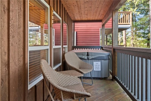 277 Boardwalk Blvd, Ucluelet, BC -  With Exterior