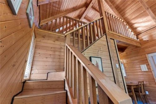 277 Boardwalk Blvd, Ucluelet, BC - Indoor Photo Showing Other Room